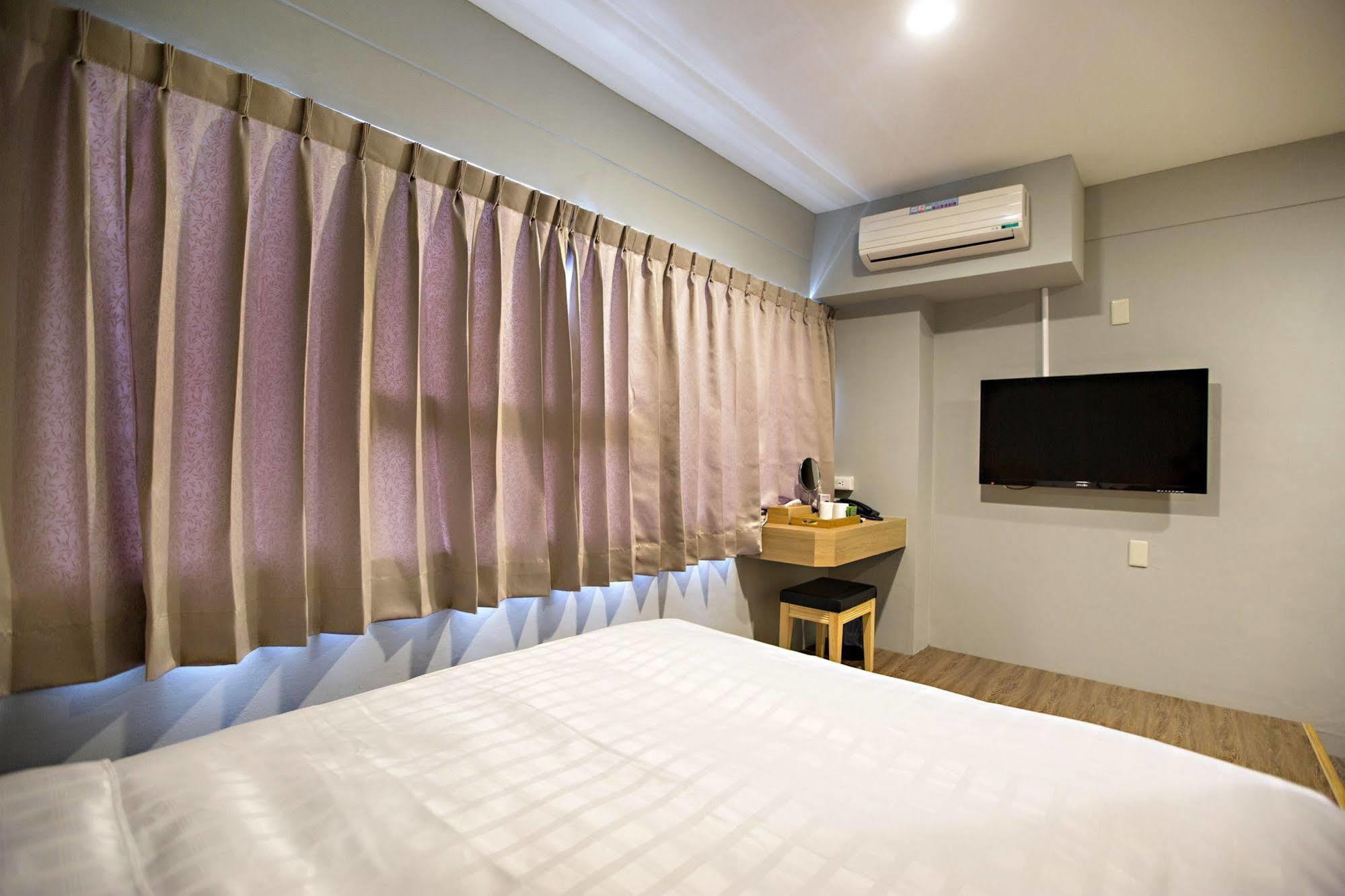 Traveller-Inn Day Moon Hotel T'ai-tung Exterior foto